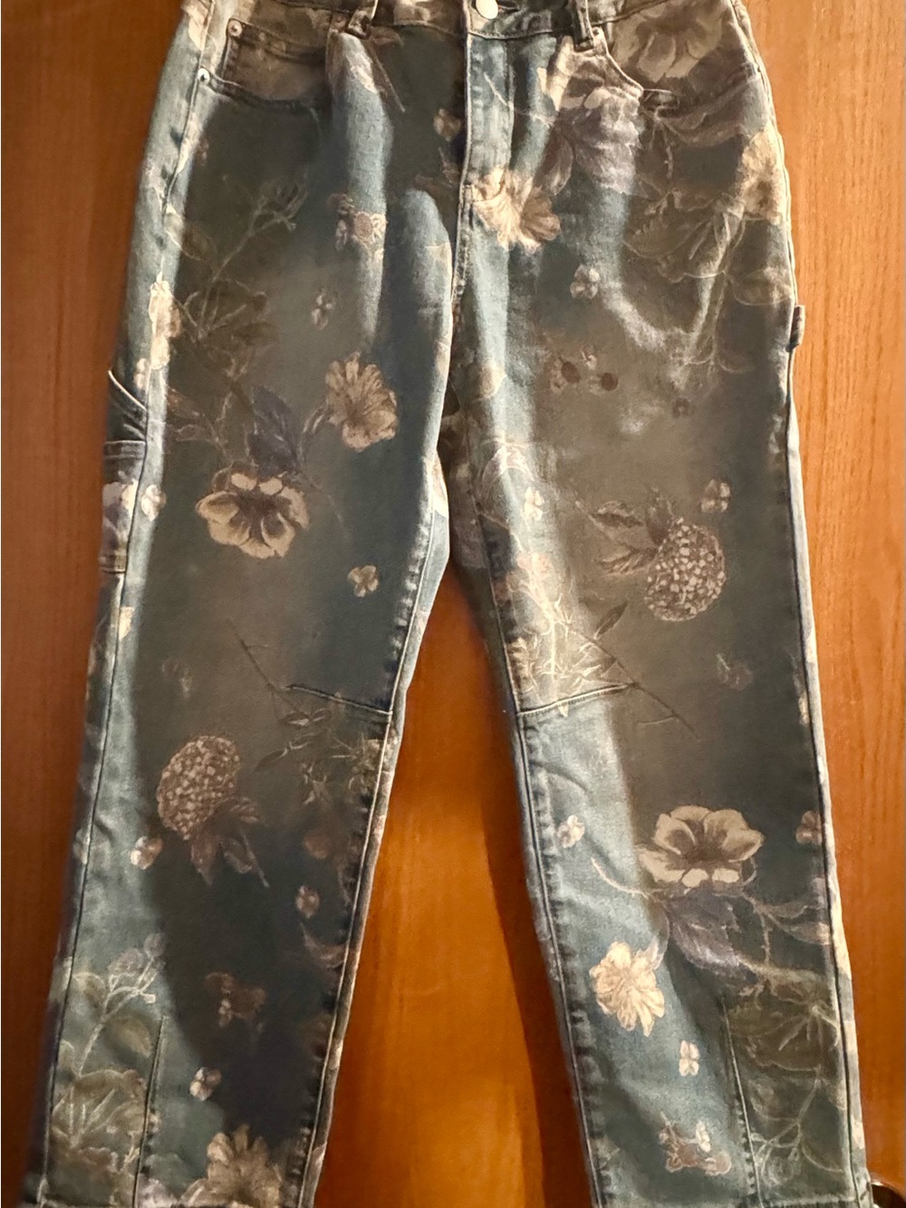 Floral Print Ankle Jeans in Green - Women's Cropped Jeans